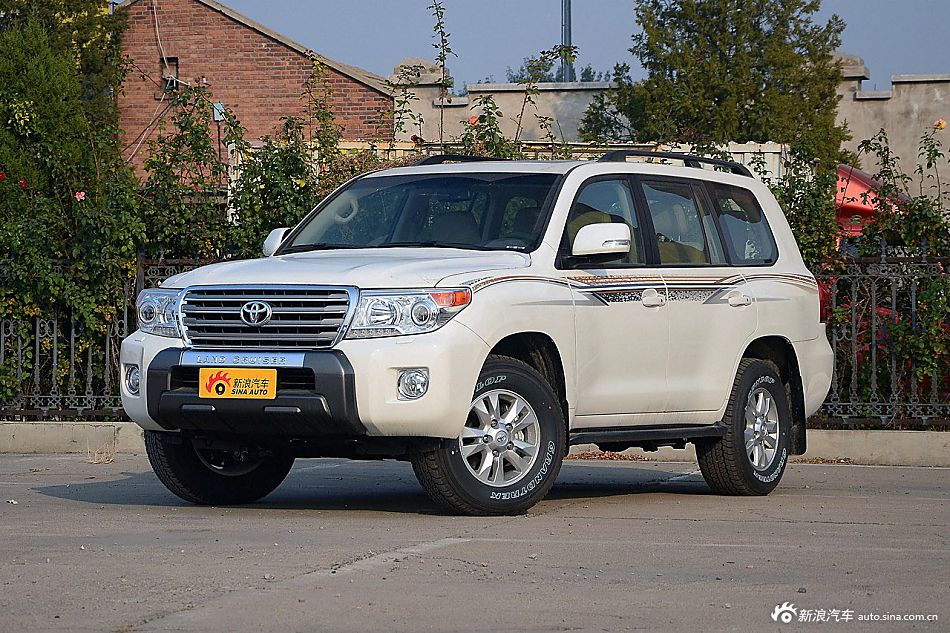 真正的越野机器 这两款大块头SUV的缠斗