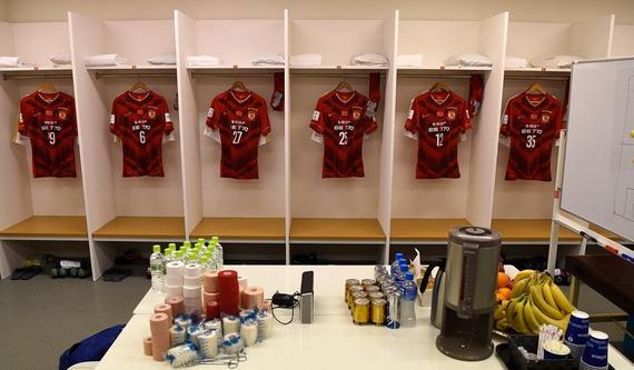 恒大世俱杯胸前广告换回东风日产