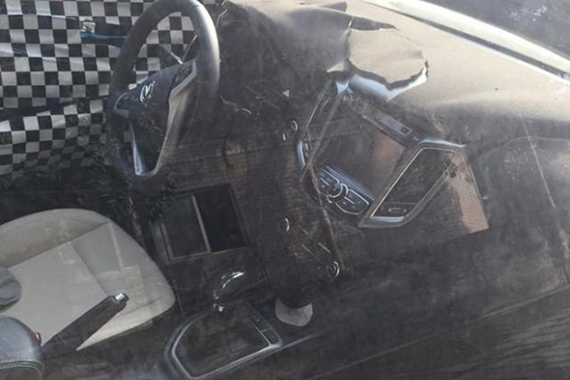 局部细节调整 曝长安新款逸动内饰谍照