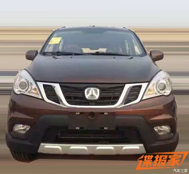 跨界风格 北汽威旺M30 CROSS实车图