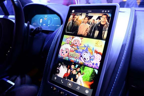 开阿斯顿马丁看喜羊羊 乐视打造车联网系统