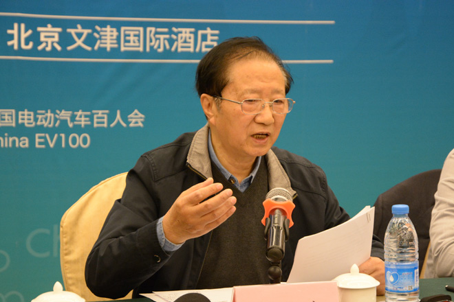 新能源车产销过30万辆 陈清泰呼吁理性看待