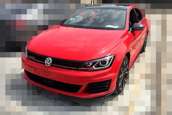 搭载2.0TSI发动机 凌渡GTS内饰谍照曝光