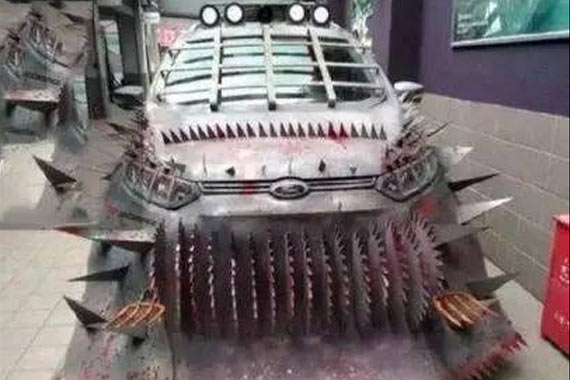 给跪了！这就是“碰瓷”终结者！