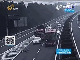 视频：轿车司机发飙 高速路上别停大货车