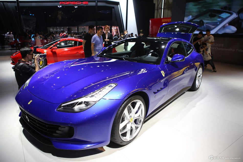 视频：2016广州车展法拉利GTC4Lusso T