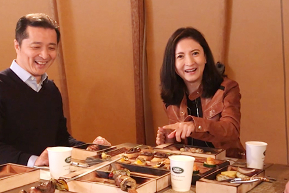 视频：梁洪的饭局 美国发现之旅