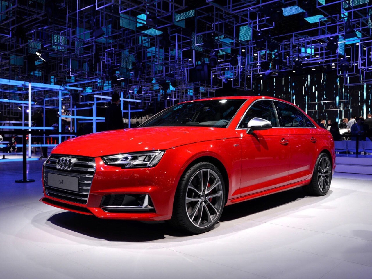 上海车展展出的奥迪S4三厢版这次可能真的要进口了