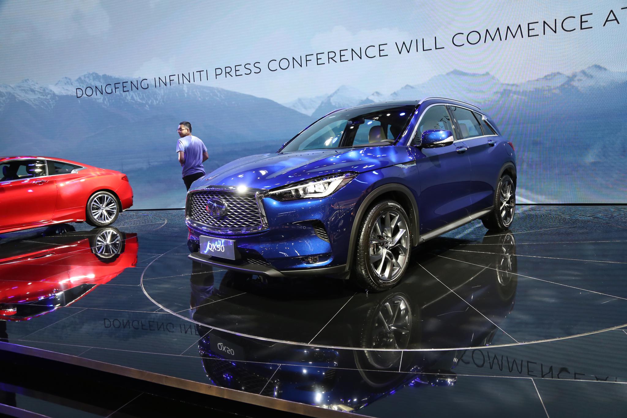 2018成都车展 英菲尼迪携全新QX50、Q60亮相