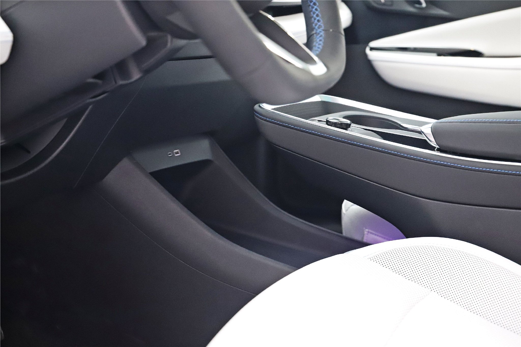 这回对味儿了! 静态体验别克E4