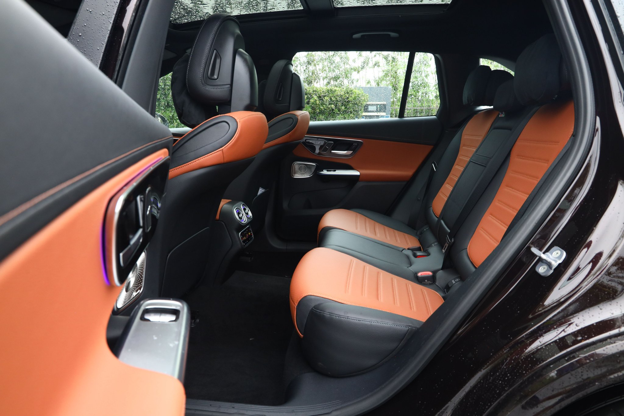 底气十足 一步到位 试驾全新奔驰长轴距GLC SUV