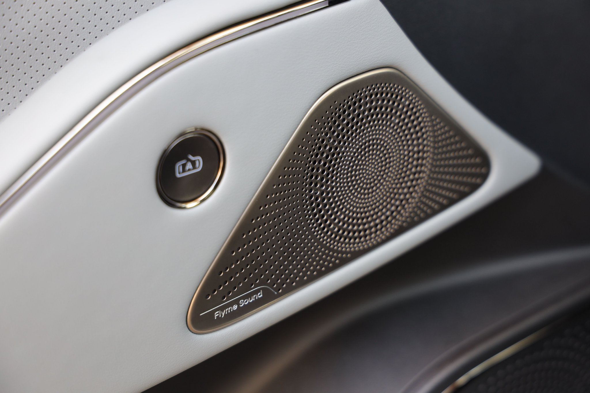 吉利千里浩瀚智驾怎么样?体验全新吉利银河E8高速NOA