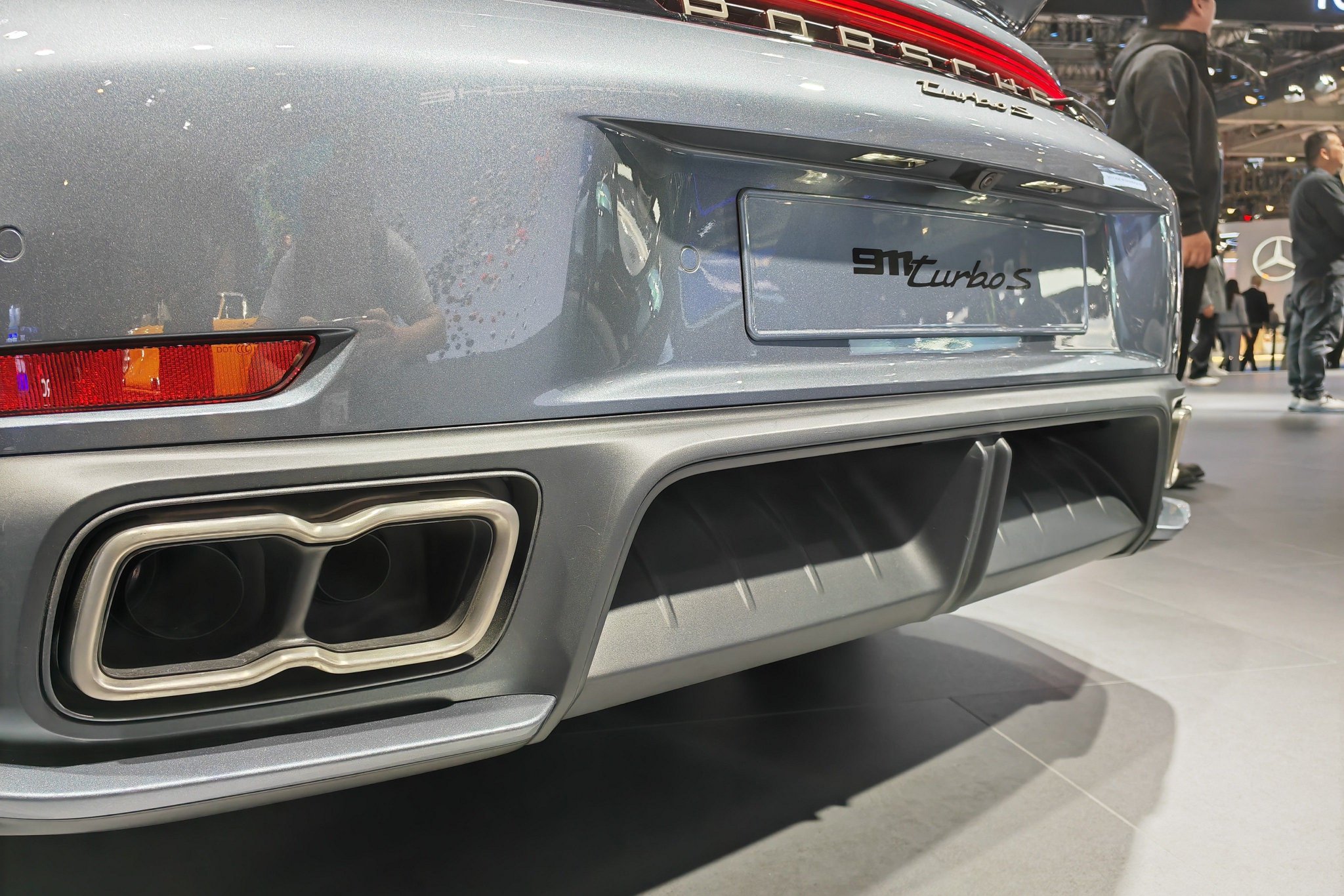 保时捷新款911 Turbo S于进博会亚洲首秀