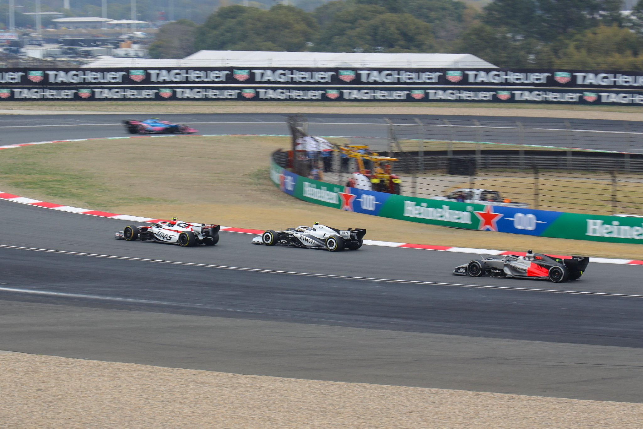 进步仍在继续 F1中国站凯迪拉克双车顺利完赛