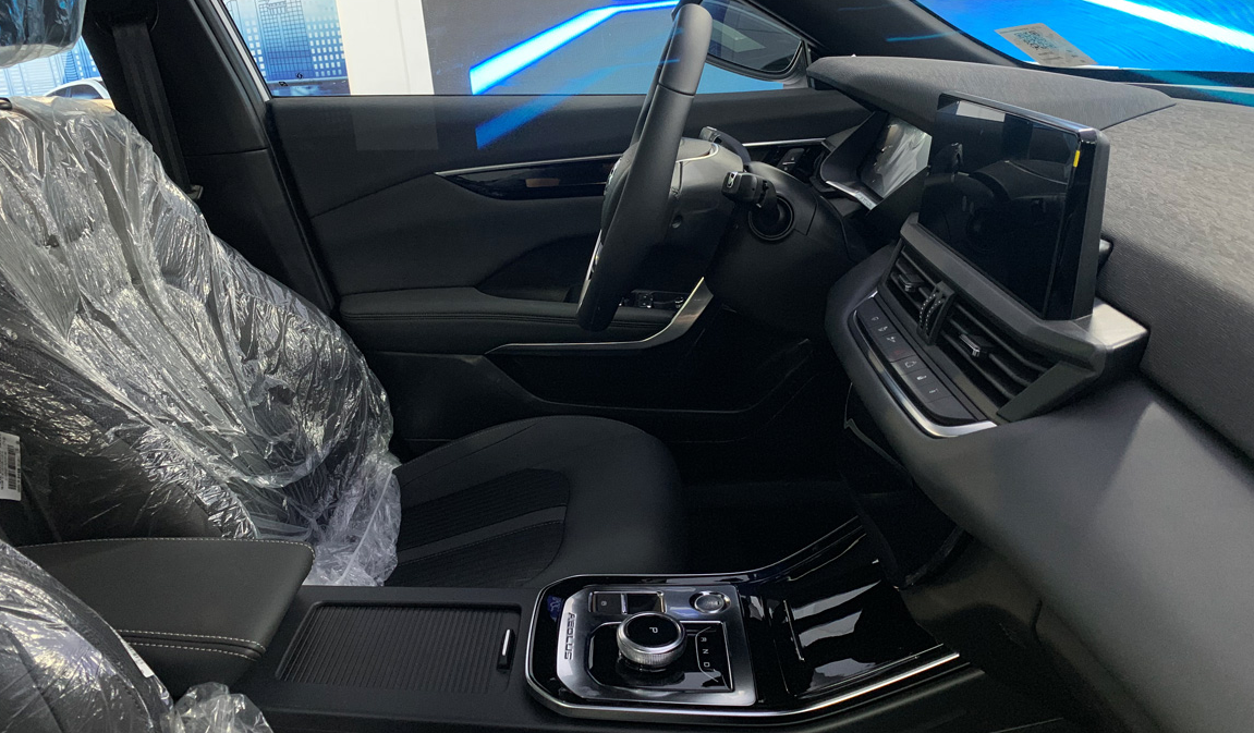 重庆车展:东风风神奕炫EV500上市 补贴后售14.98-15.98万元