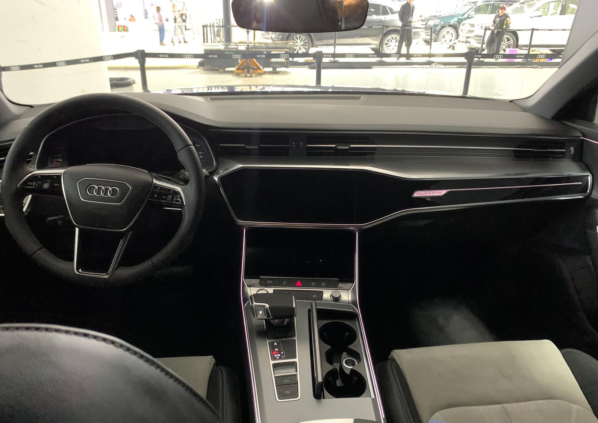 2020海口新能源车展探馆:奥迪A6L e-tron