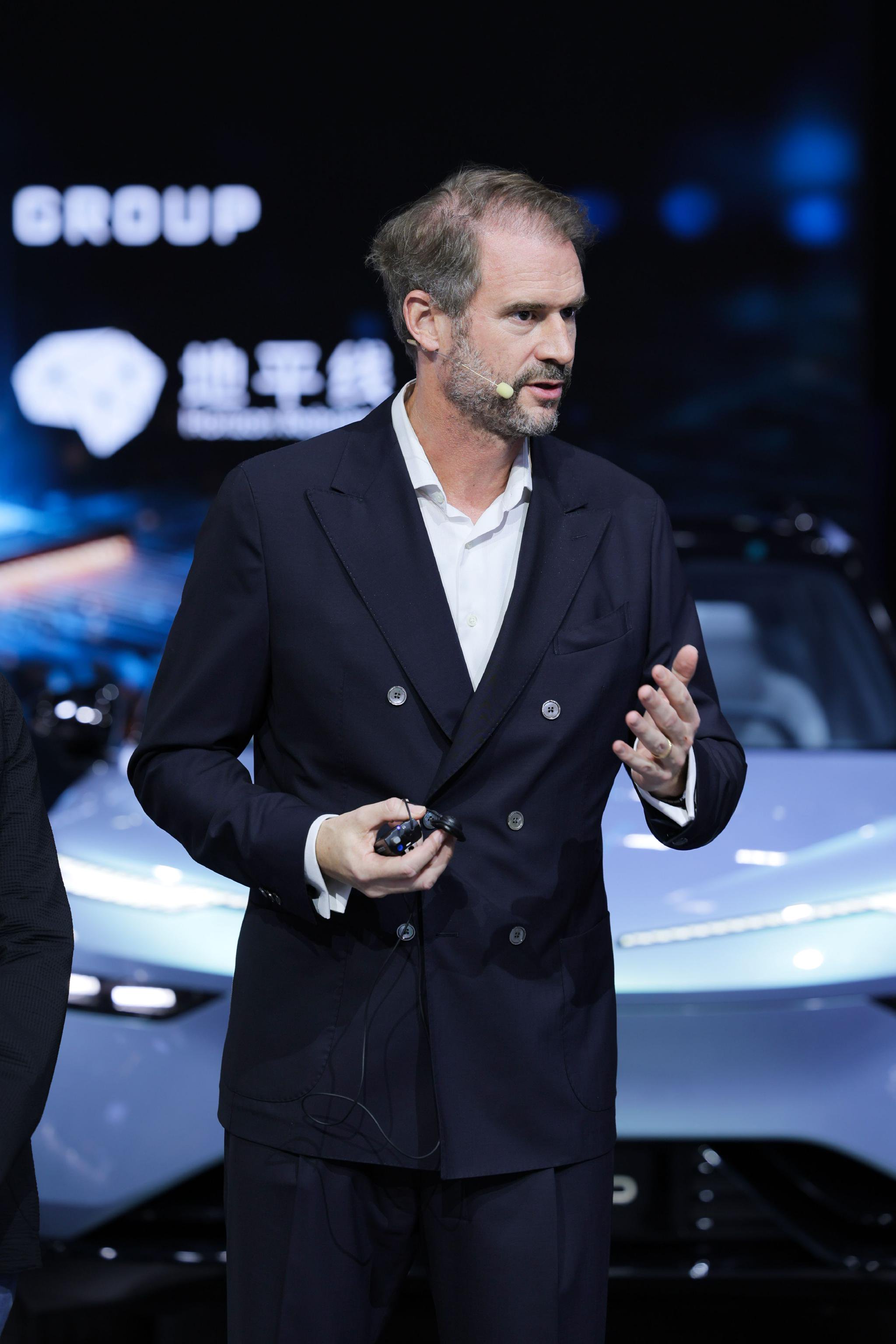 CARIAD 首席执行官施沛德(Peter Bosch)