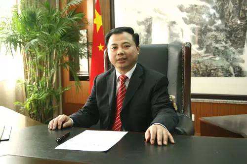 两会|张天任：加强报废动力锂电池再生循环利用