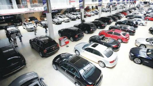 疫情下的小微企业样本：二手车商感慨“还好去年收缩了业务”