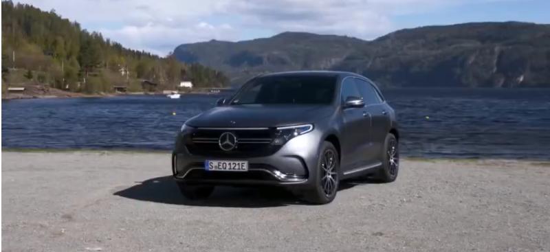 奔驰首款电动车即将上市！实拍2020款奔驰EQC 400 4Matic