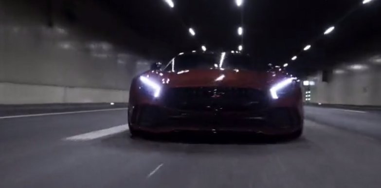 夜晚的咆哮行者 实拍奔驰GTR超跑车