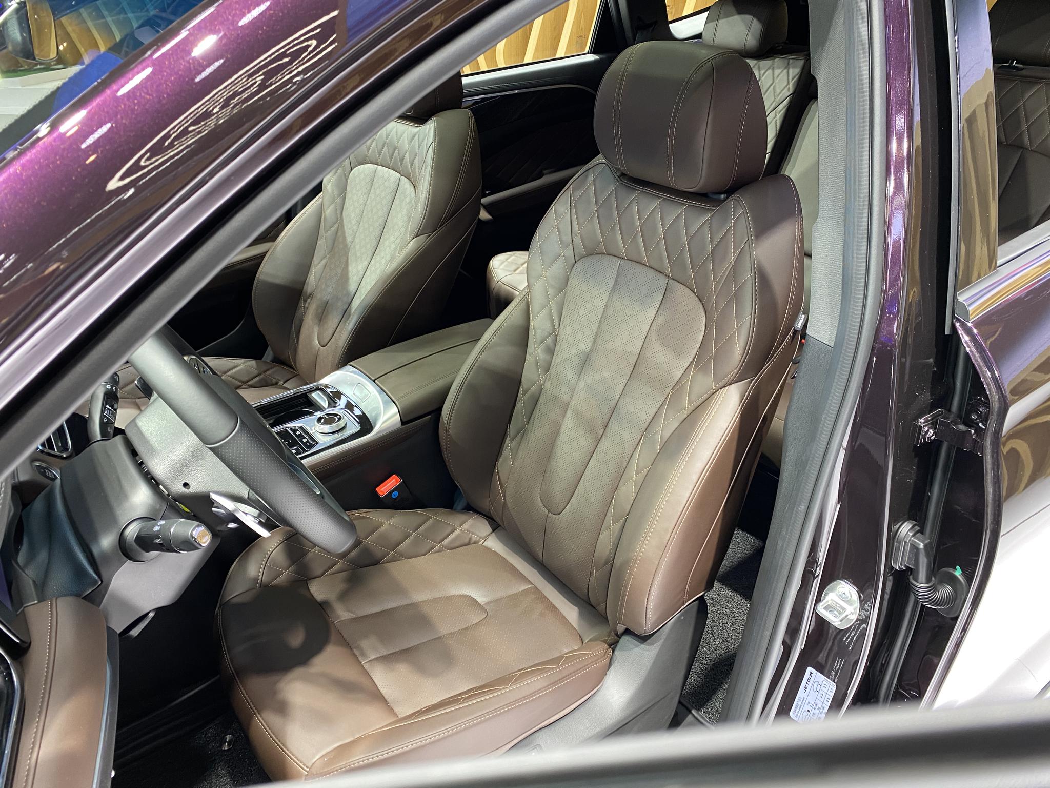 2020成都车展探馆:捷途X95热爱Pro版亮相