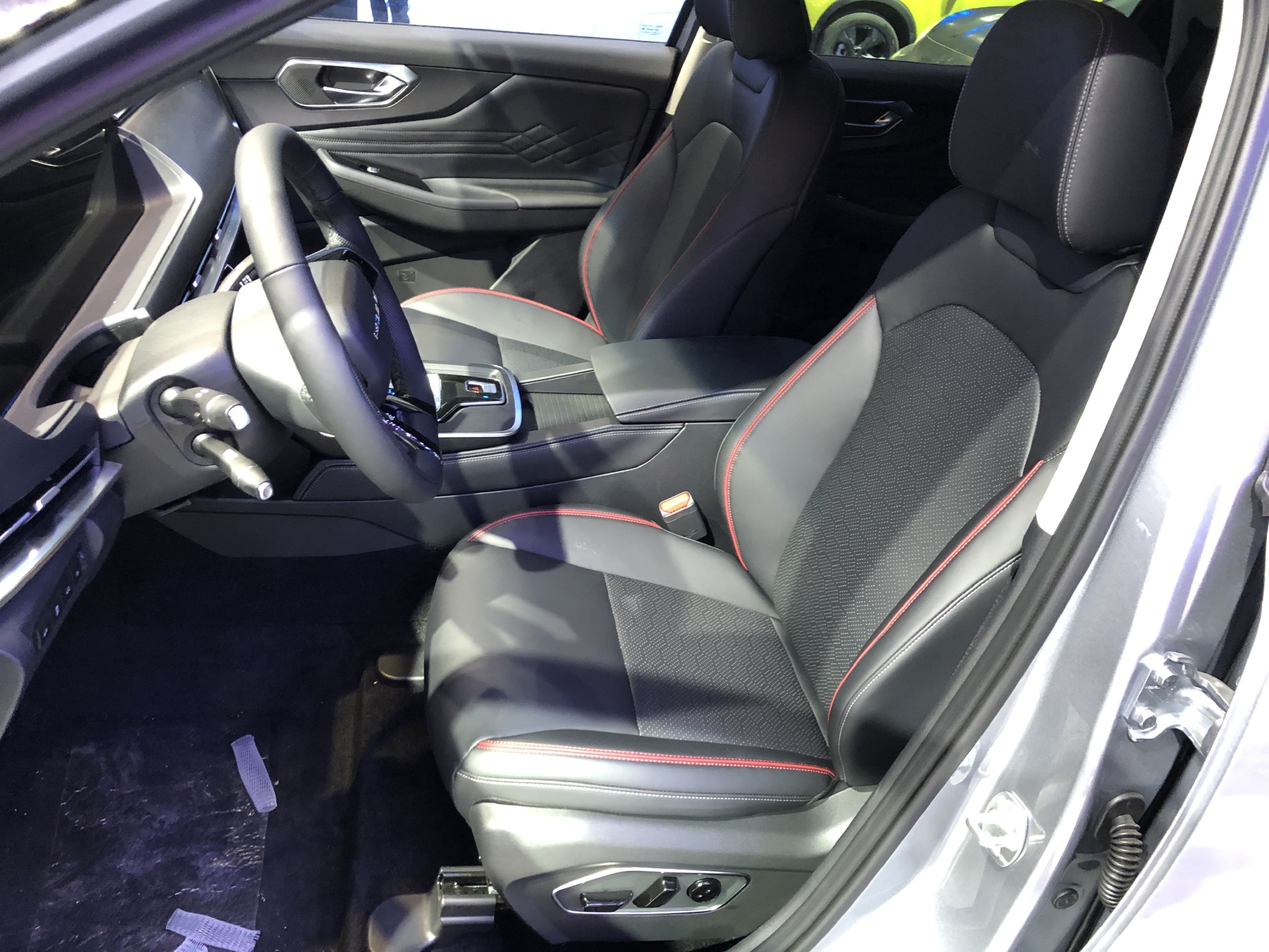 2023上海车展探馆:北京汽车新X7等车型亮相