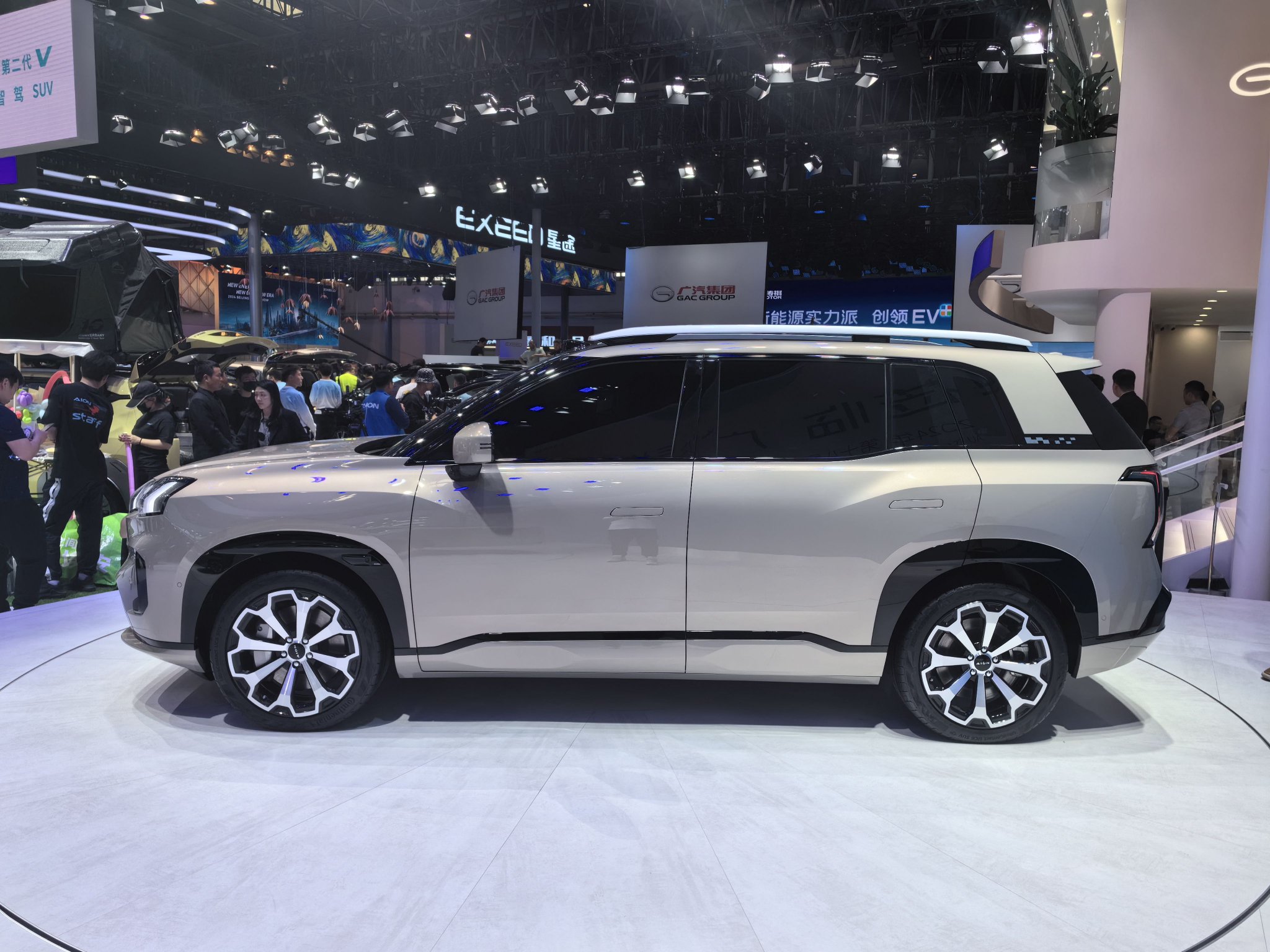 2024北京车展:广汽埃安第二代AION V正式亮相