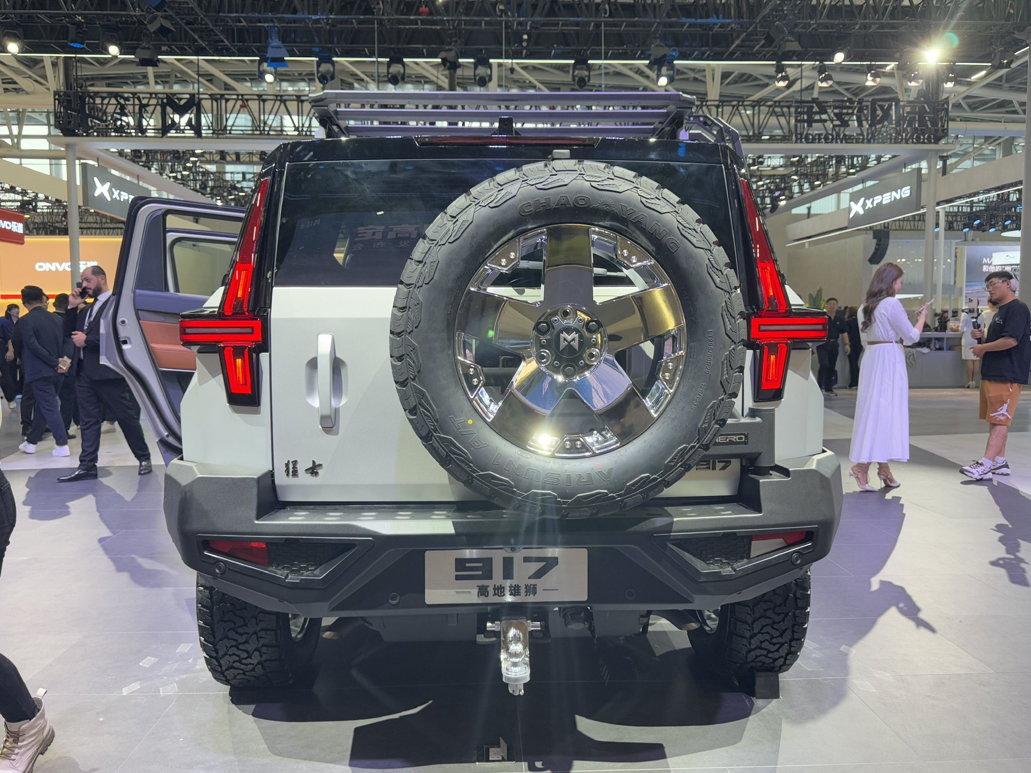 2024广州车展:猛士917高地雄狮售69.9万元