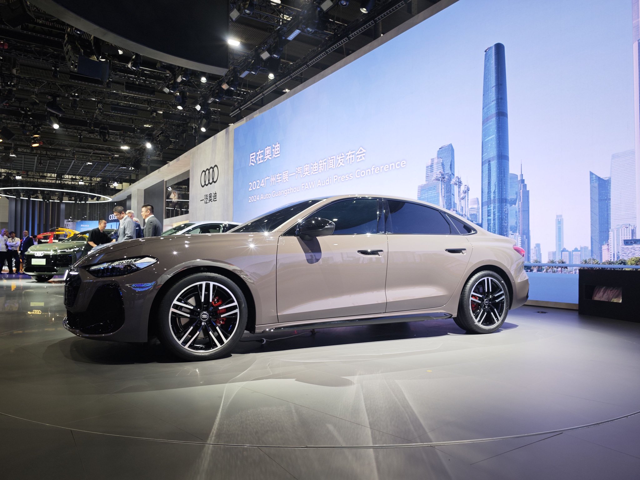 2024广州车展:一汽奥迪A5L首发亮相