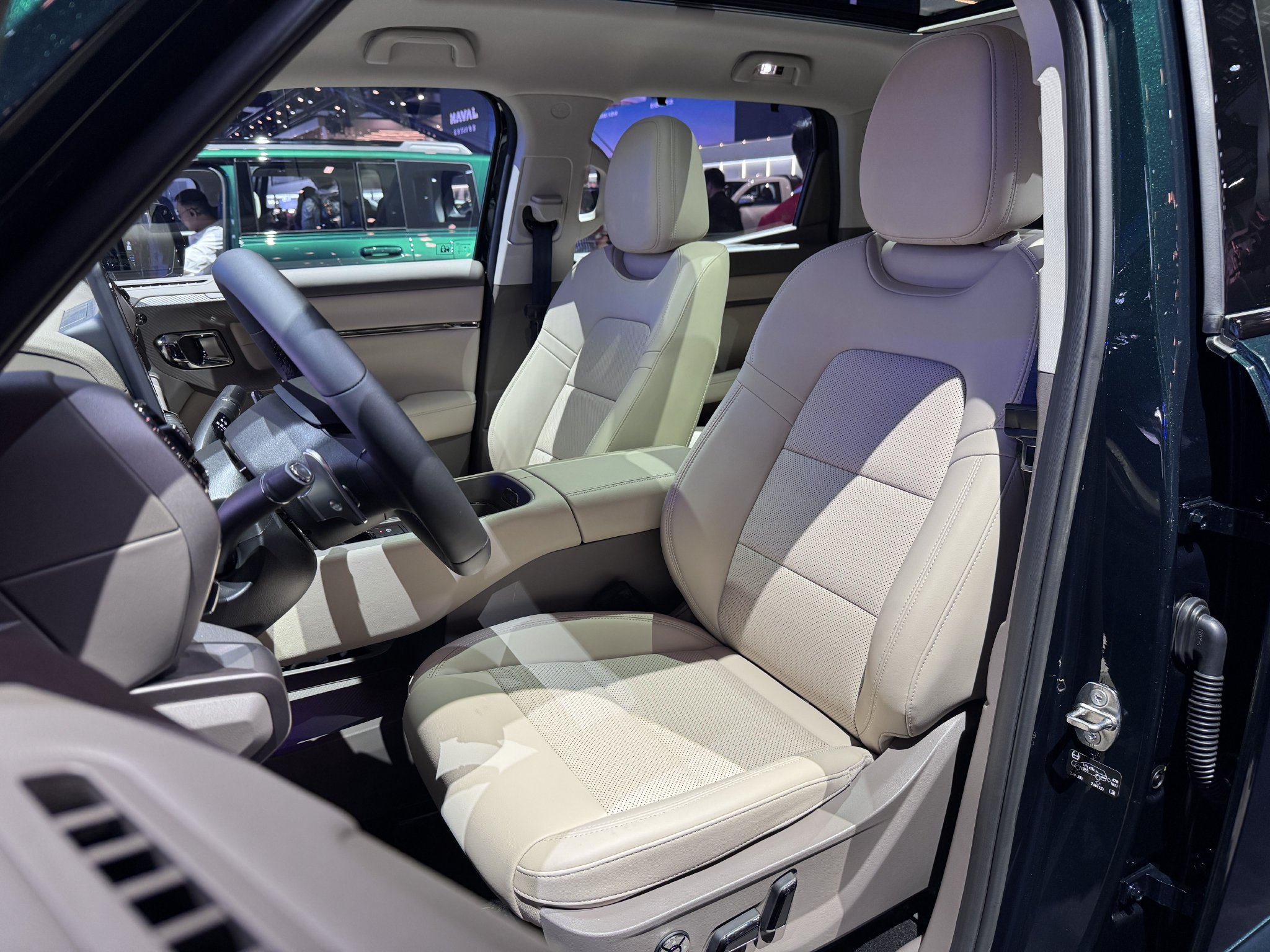 2025成都车展:哈弗大狗PLUS预售换新价11.28万起