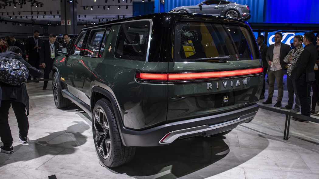 Rivian电动中大型SUV R1S