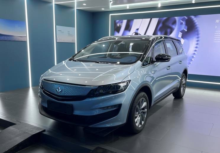 2022重庆车展:睿蓝80V PRO预售16.48万起/睿蓝9首发