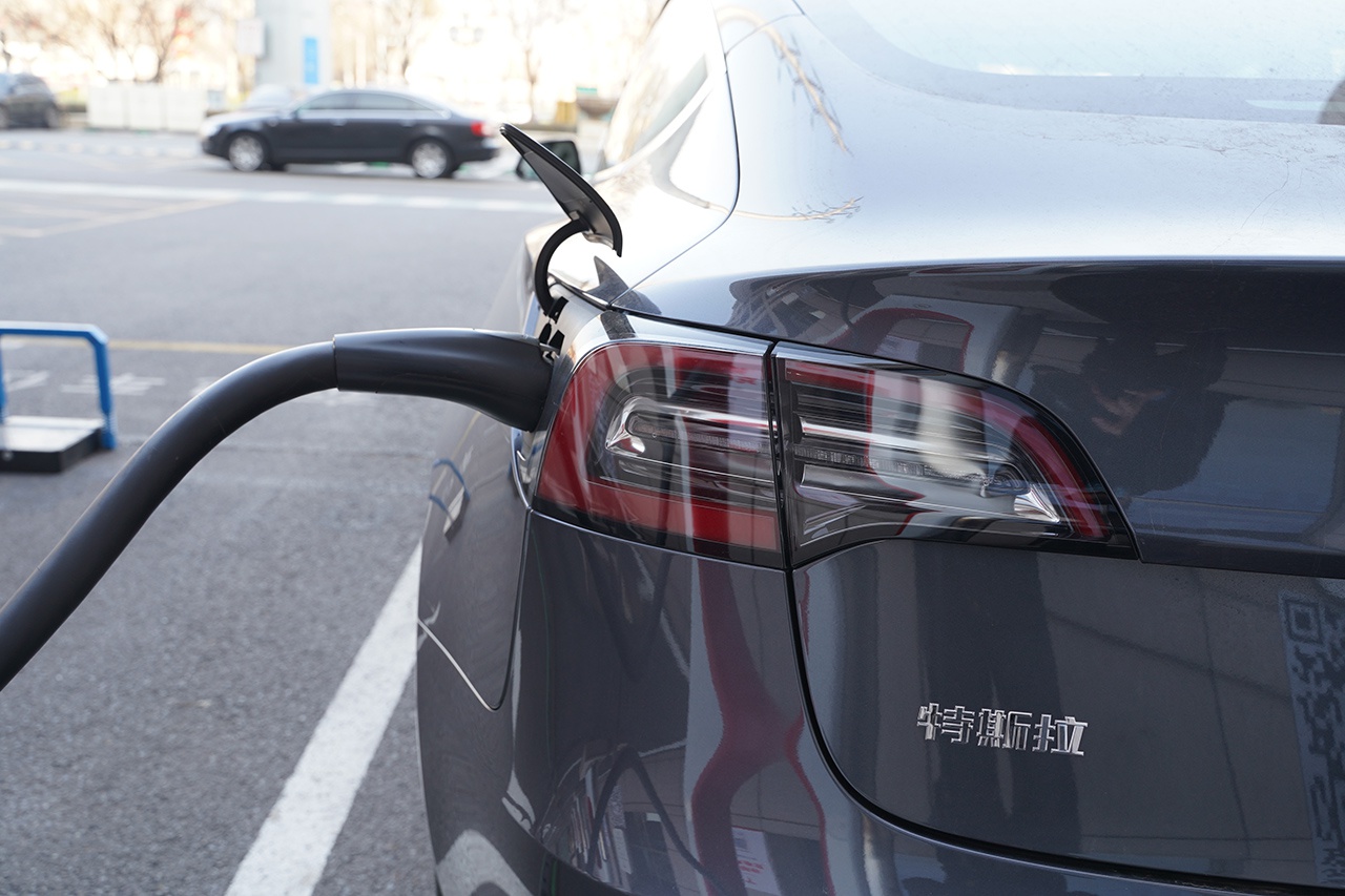 特斯拉再陷“简配”争议?HW2.5 与HW3.0有何区别?