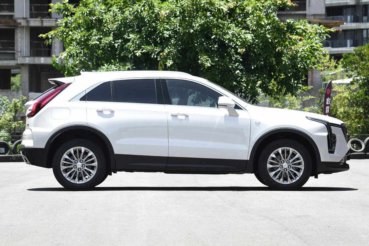 凯迪拉克XT4上市 一口价15.99万起