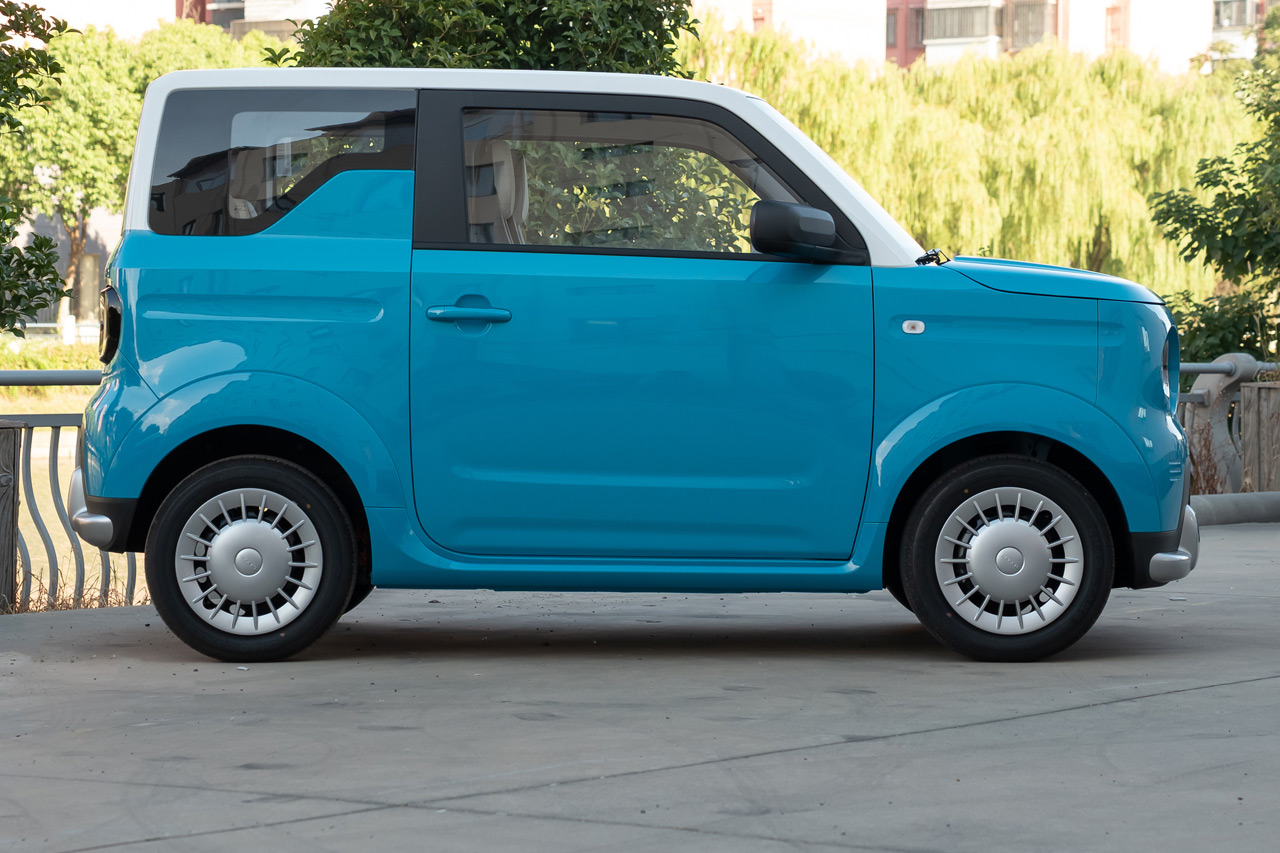 睿蓝蓝气球上市 限时价4.29万元