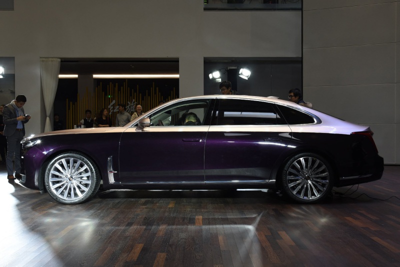 2020粤港澳车展:红旗H9亮相 奥迪A6L官车地位不保?