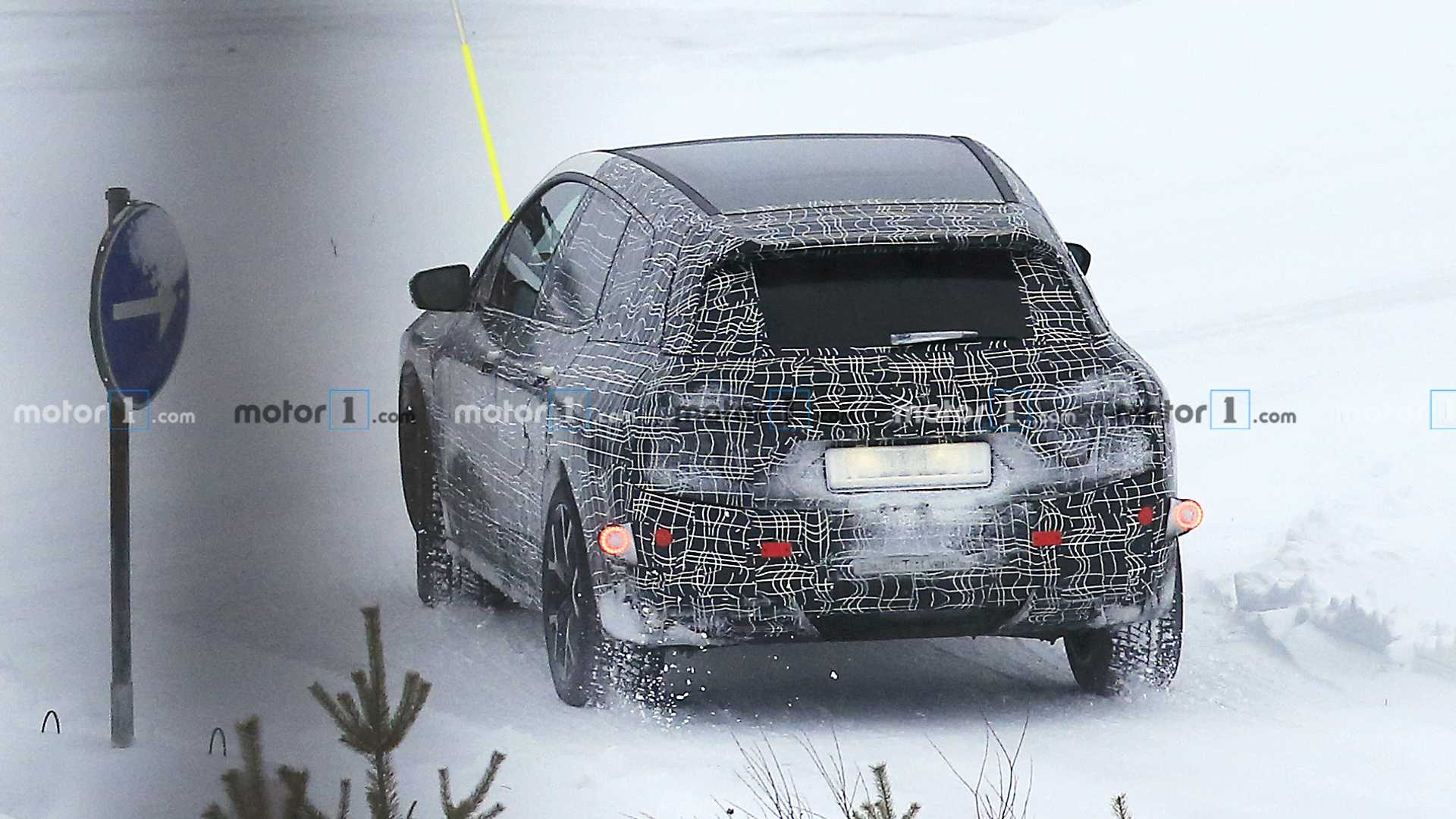 宝马iNext电动跨界SUV谍照曝光 将提供L3级自动驾驶