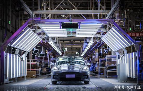 国产特斯拉MODEL 3：降价来得太快就像龙卷风