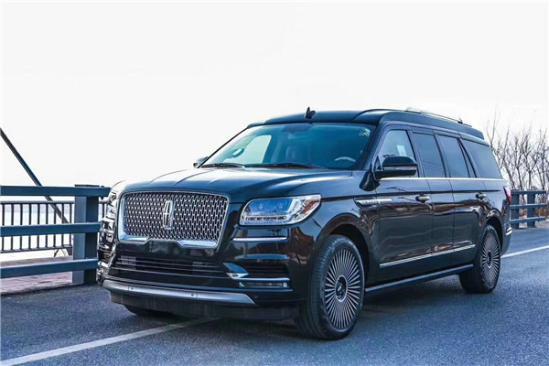 林肯领袖一号四座加长现车优惠30万左右