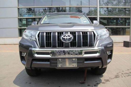 19款丰田霸道2700中东版优惠购车送装潢