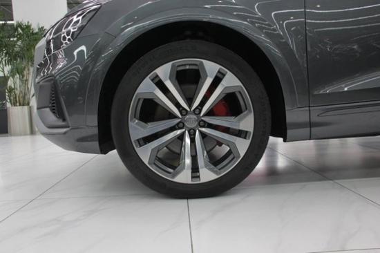 2020款奥迪Q8国五清仓国六预售港口走俏