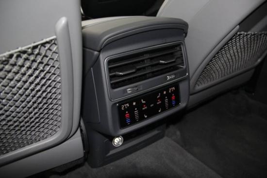 2020款奥迪Q8国五清仓国六预售港口走俏