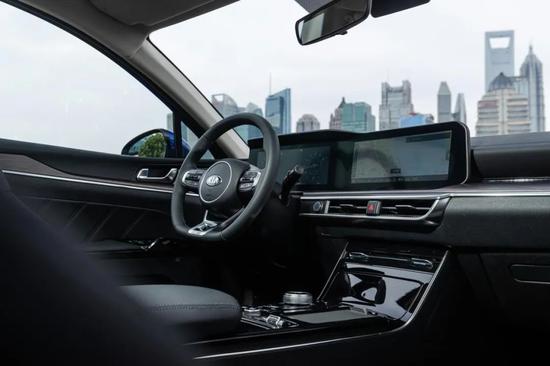 发现起亚从凯酷(ALL NEW K5)开始,东风悦达起亚将回归年轻本真