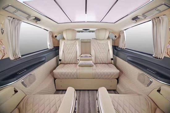 科技改变未来-奔驰迈巴赫VS980七座商务