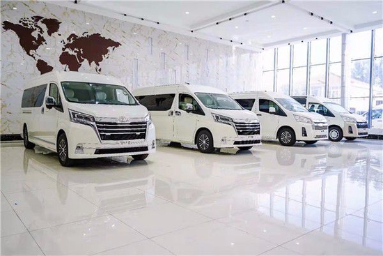 21款丰田海狮9座现车落蓝牌最低40多万