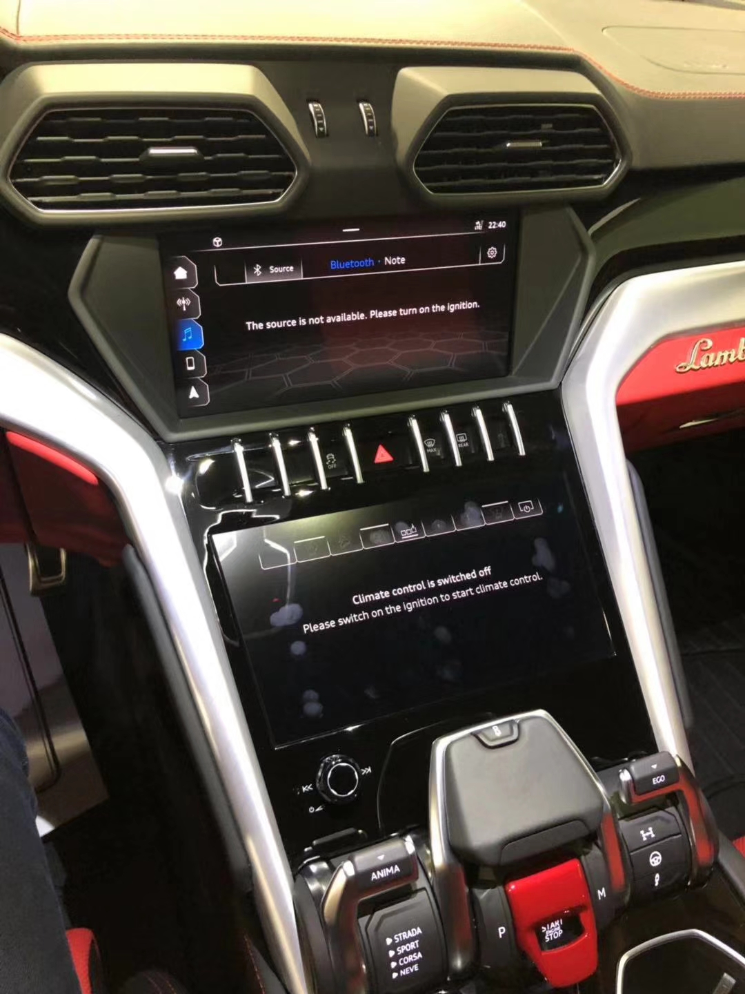 19款兰博基尼URUS现车分期 颜色配置丰富