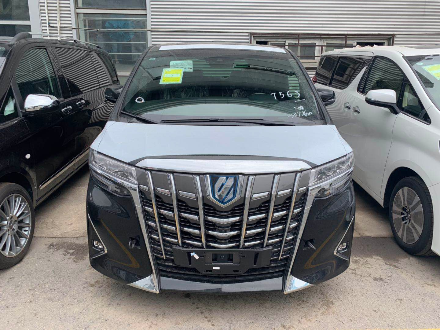 20款丰田埃尔法中期改款更豪华最新价格