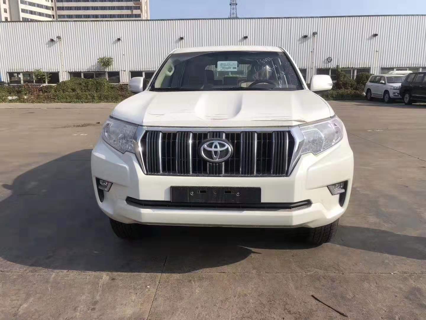 19款中东版丰田霸道2700优惠不容错过