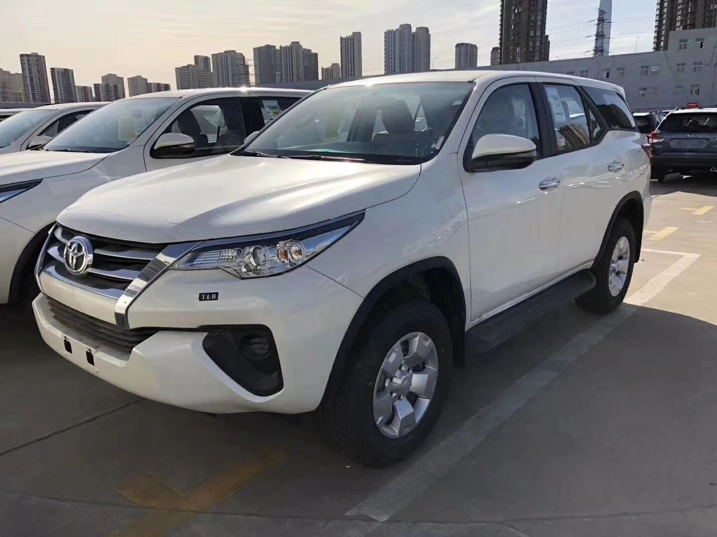 2020款穿越者SR5中东版现车报价五一特价